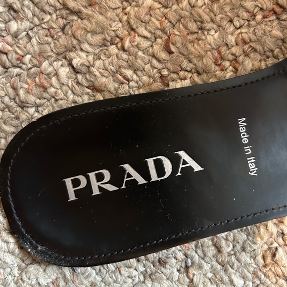 Prada monolith Chelsea boot - Picture 2 of 16